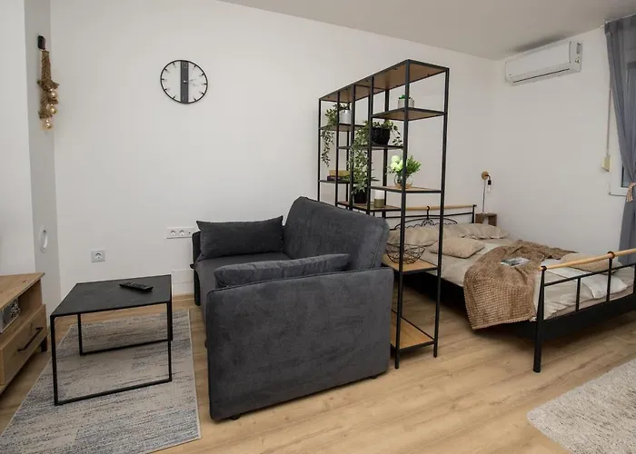 Studio Apartment Petra Self Check-In